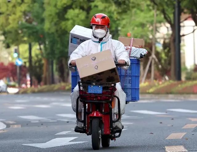 上海防范区商业网点能否恢复线下营业？员工返岗后可以回家吗？解答来了